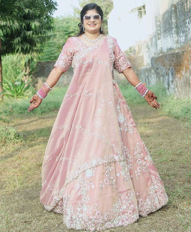 New rose pink tissue hand work lahanga tissue duppata