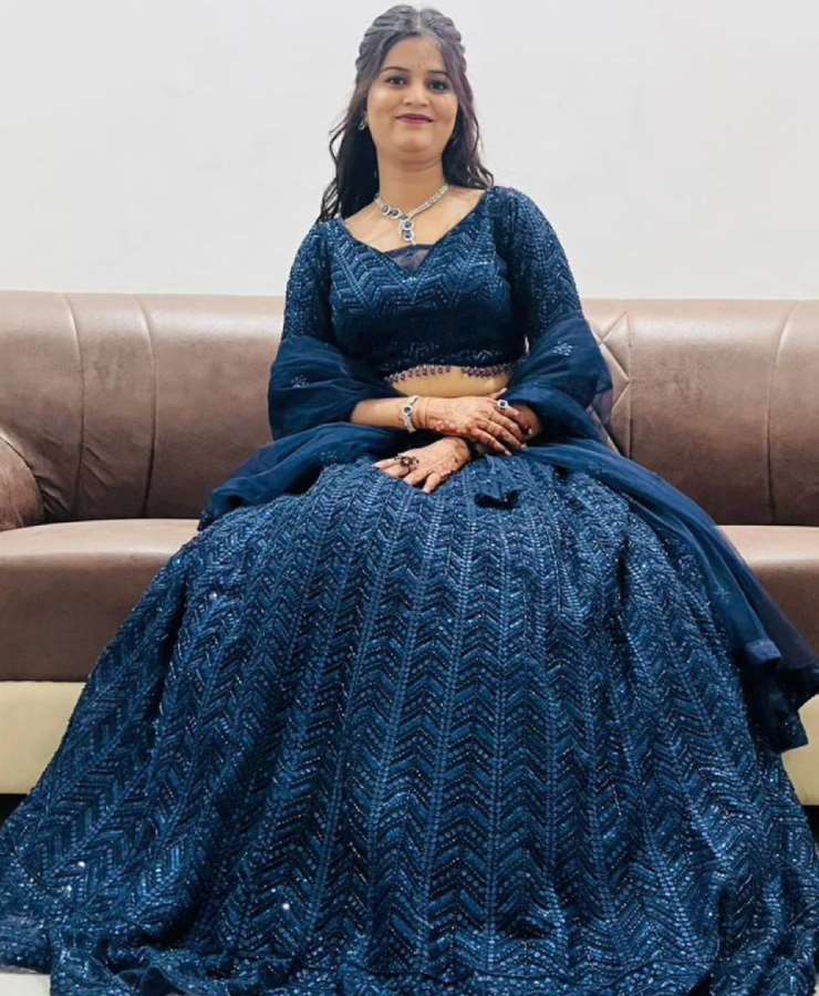 Blue hand work 3/4 sleeves lahanga