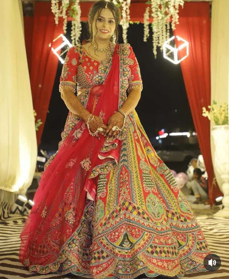 New multi Rajwadi lahanga rani blouse rani net dupatta haldi